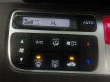 オートエアコンタイプなので細かい操作なしで快適温度に調整してくれます。季節の変わり目のわずらわしさはありませんね♪