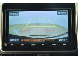 バックガイドモニターで、後方を確認しながら安心して駐車することができます。運転初心者も熟練者も必須の機能ですよ!