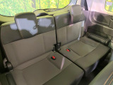 3列目シートはもちろん状態良好☆大人でもゆったりと座って頂けますので、大人数でのお出かけもラクラクです♪ご家族で、気の知れた仲間で、ドライブに行くのが楽しみですね♪
