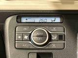 車内空調は&rdquo;AUTOエアコン&rdquo;にお任せ。運転に集中出来ますよ!