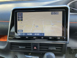 純正ナビを装備。タッチパネル式で使いやすく、お出かけもラクラクです。