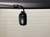 後方にもドライブレコーダーのカメラが付いています。前後両方でお車の周りを監視・記録いたします。
