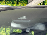 【トヨタセーフティセンス】走行中に前方の車両等を認識し、衝突しそうな時は警報とブレーキで衝突回避と被害軽減をアシスト。より安全にドライブをお楽しみいただけます。