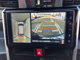 バックガイドモニターで、後方を確認しながら安心して駐車することができます。運転初心者も熟練者も必須の機能ですよ!