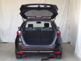 ラゲッジスペースも充分な広さです♪