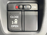 【パワースライドドア】スマートキーや運転席のスイッチでスライドドアの開閉が可能♪電動だから力を入れてドアを開ける必要が無く、小さいお子様でも、重い荷物を持っている時もラクに開け閉めできます♪