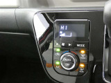 オートエアコンは、設定温度に自動で調整してくれるので車内は、いつも快適にしてくれます。