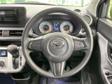 ステアリングも使用感が少なく、きれいな状態となっております♪