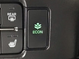 ★ECONスイッチ★ エコドライブを加速しよう!スイッチをONにすると、運転の仕方によるロスを抑え込み燃費をよくするようクルマが頑張ります(*^ー^*)燃費向上にチャレンジ♪