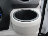 運転席ドリンクホルダー◎