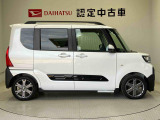 車両右側面からの写真になり。車をご覧になりたい時はお気軽に最寄りの店舗へご相談下さい。