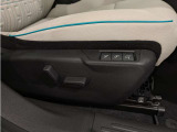パワーシートとメモリー機能付き