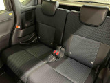 後部座席です。座り心地も足元もゆったり♪♪