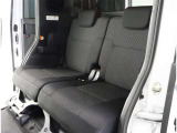 ゆとりある広々とした車内空間は、ドライブを始め買い物やレジャーなど、幅広く活躍します。一人でもみんなとでもお出かけを楽しみましょう!