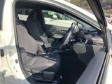 運転席・助手席です