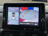 駐停車には便利なアラウンドビューモニター搭載。サイドモニターの切り替えも可能です。