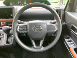 ステアリングも使用感が少なく、きれいな状態となっております♪