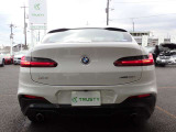 第二展示場にも多数のBMWをラインナップ!ご来店の際はBMW本店(厚木市下荻野140-1)に一度ご来店ください!☆関東運輸局認証工場 自動車分解整備事業2-6030☆プッシュプル式板金塗装ブース完備☆