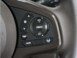 ◆アダプティブクルーズコントロール◆予め設定した車速内でクルマが自動的に加減速。前走車との適切な車間距離を維持しながら追従走行します。【LKAS】車線維持支援システムでステアリング操作を支援。