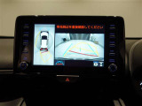 バックガイドモニター、全周囲モニターが装着されており後方確認が容易です。