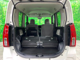 普段のお買い物や通勤、送迎等に十分な荷室スペースを確保しております。セカンドシートを倒すと、大きな荷物の積載も可能です♪
