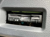 すっきり埋め込み型ETC車載器(高速道路の利用時に 料金所の通過をスムーズに行うために自動で料金を精算するシステム)