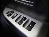 ウィンドウスイッチ操作(運転席)