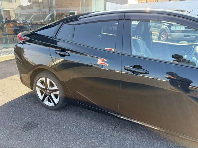 トヨタ プリウス 1.8 A ツーリングセレクション の中古車詳細 (71,000