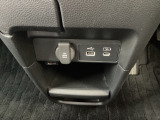 急速充電用USBジャック付で充電器要らず!ケーブルだけで充電できます★