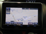 純正ナビを装備。タッチパネル式で使いやすく、お出かけもラクラクです。