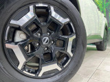【純正18インチアルミホイール】外観にマッチした純正アルミホイールを装着しております。各種社外アルミホイールや、スタッドレスタイヤも取扱いしております。是非ご相談ください♪