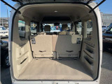 後席を両方倒すと余裕の収納スペース