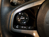 【ステアリングリモコン】ステアリングにオーディオ調節可能なスイッチが装備されていますので運転中でも視線をそらさずにオーディオの調節が可能です!