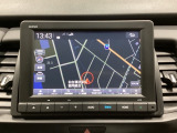 ナビゲーションは、フルセグTV、インターナビ対応のGathers純正メモリーナビを搭載しています。ナビに曲を記憶させるミュージックサーバー使用時は、別途SDカードが必要になります。
