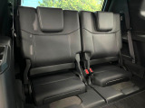 3列目シートはもちろん状態良好☆大人でもゆったりと座って頂けますので、大人数でのお出かけもラクラクです♪ご家族で、気の知れた仲間で、ドライブに行くのが楽しみですね♪