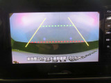 安心のバックモニター付きです!ナビの画面にカメラ映像がしっかり表示されるので、駐車が苦手な方でも安心して車庫入れができますよ♪
