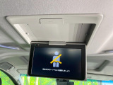 【フリップダウンモニター】大画面モニターで後席でもエンタメをお楽しみいただけます。小さなお子様にも大人気の装備です♪