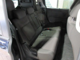 7人乗り専用のベンチシート装着です。
