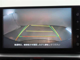バックガイドモニターで、後方を確認しながら安心して駐車することができます。運転初心者も熟練者も必須の機能ですよ!