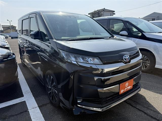 ノア 1.8 ハイブリッド S-Z 禁煙車 純正10.5インチディスプレイ