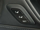 運転席のパワーシートは2名様分までメモリー機能付きです。