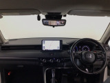 【前方視界】開放的な前方視界!運転がしやすく疲れにくいです♪窓が大きく、見通しがとっても良いおクルマですよ♪