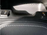 運転席も長時間運転していても疲れないシートを使用。長時間のお出かけも快適に過ごすことが可能です。