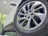 【純正18インチアルミホイール】外観にマッチした純正アルミホイールを装着しております。各種社外アルミホイールや、スタッドレスタイヤも取扱いしております。是非ご相談ください♪