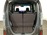 トランクの広さはどうです。 たくさんの荷物が積めます。