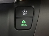 ★ECONスイッチ★ エコドライブを加速しよう!スイッチをONにすると、運転の仕方によるロスを抑え込み燃費をよくするようクルマが頑張ります(*^ー^*)燃費向上にチャレンジ♪