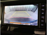 バックガイドモニターで、後方を確認しながら安心して駐車することができます。運転初心者も熟練者も必須の機能ですよ!