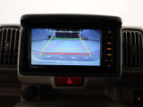 バックモニターも装備しております。後方確認も楽々です。