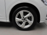純正18インチアルミホイール