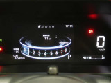 とっても見やすいメーターです。夜のドライブも楽しみになりますよ♪